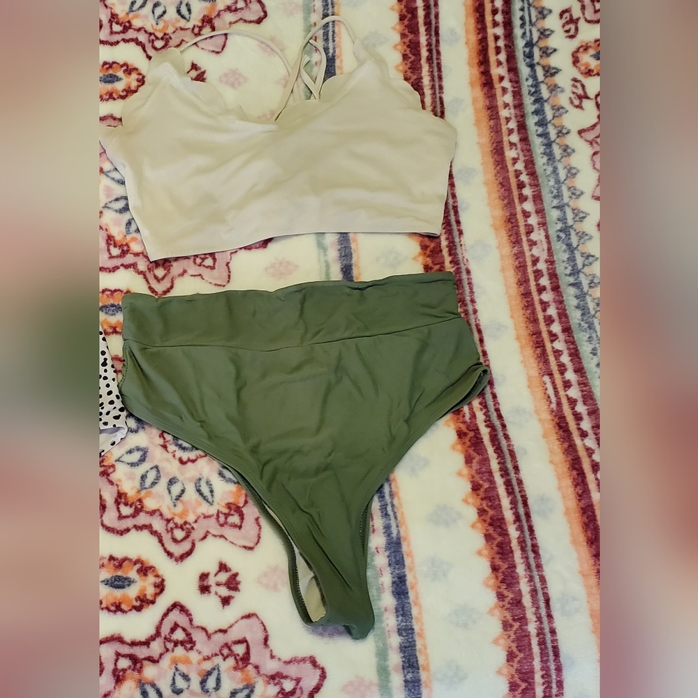 Swim suit